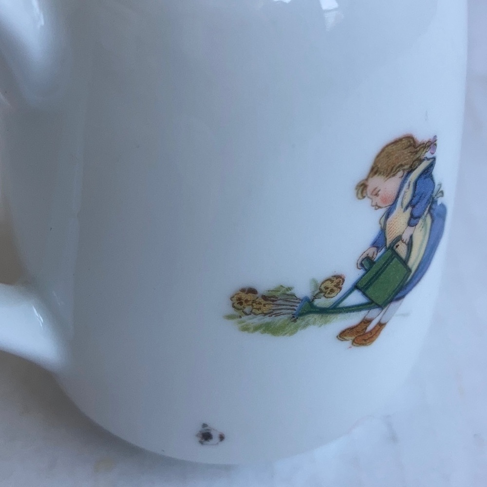 Vtg Germany child's white pitcher dog play - Picture 6 of 12